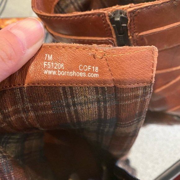 EUC - BORN Brown Alamid Boot - SIZE 7 - Picture 10 of 12